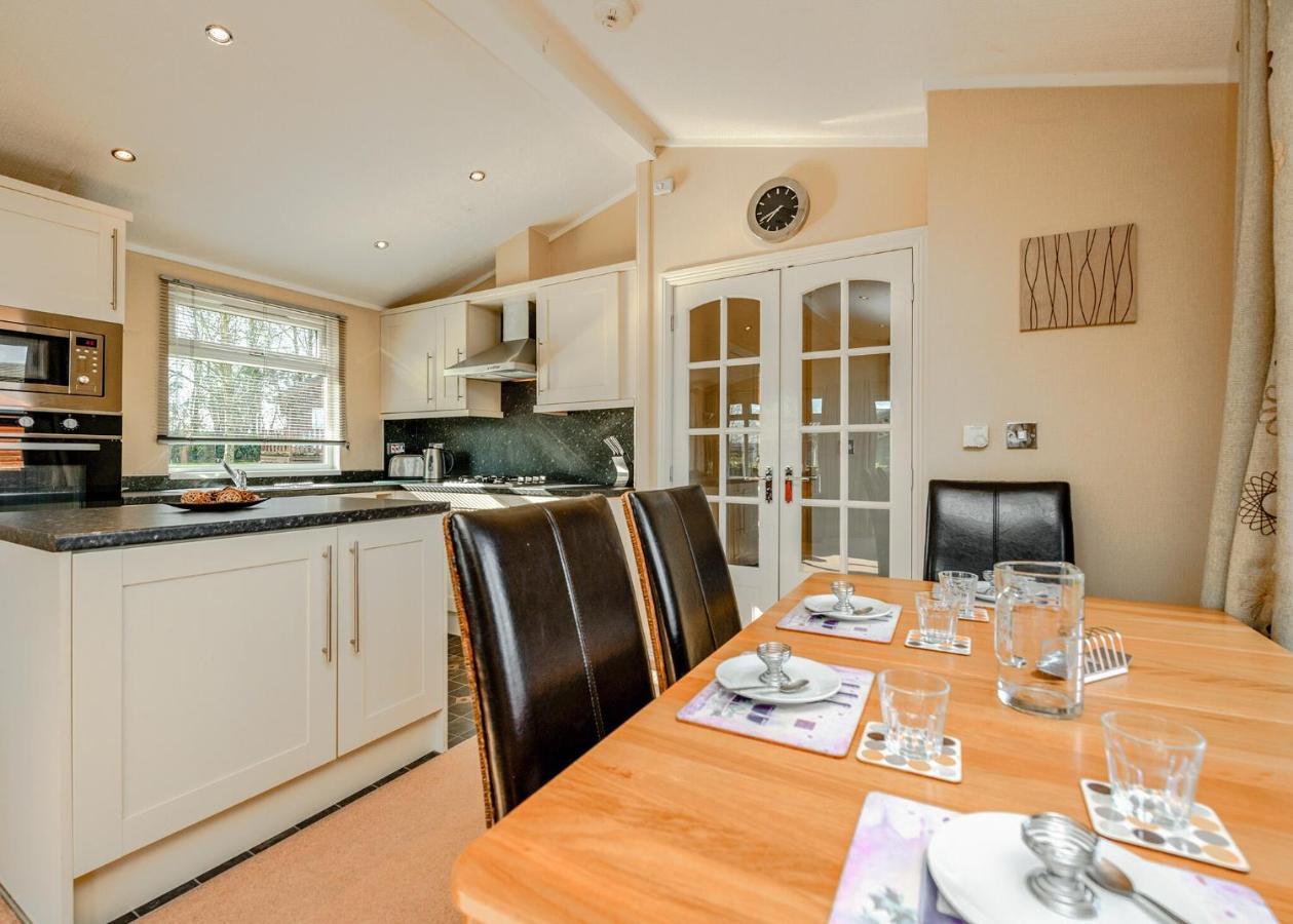 South Lakeland Leisure Village Hornby  ภายนอก รูปภาพ