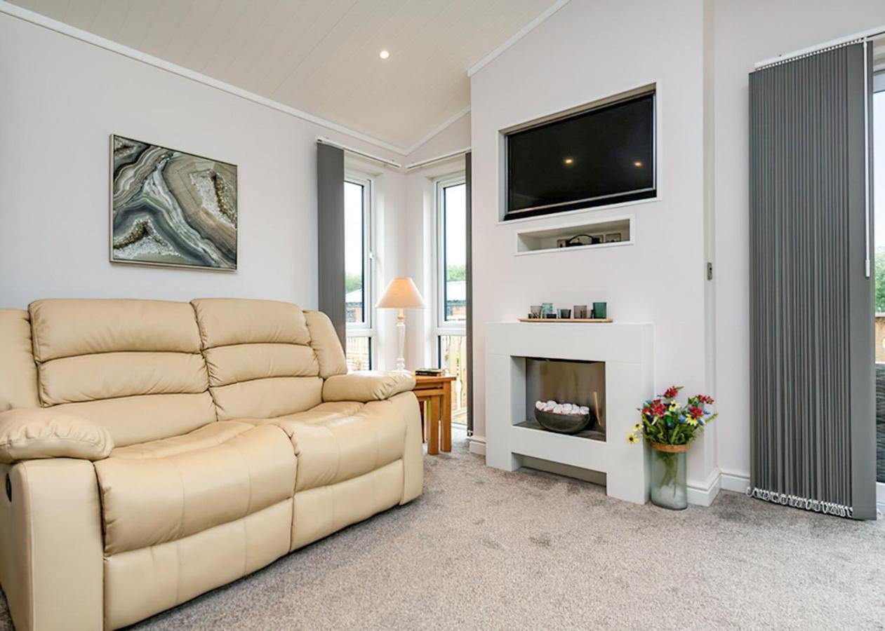 South Lakeland Leisure Village Hornby  ภายนอก รูปภาพ