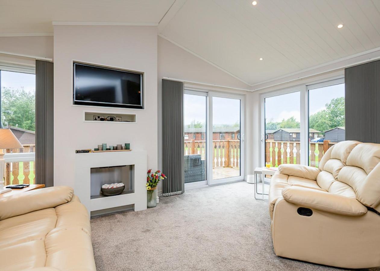 South Lakeland Leisure Village Hornby  ภายนอก รูปภาพ